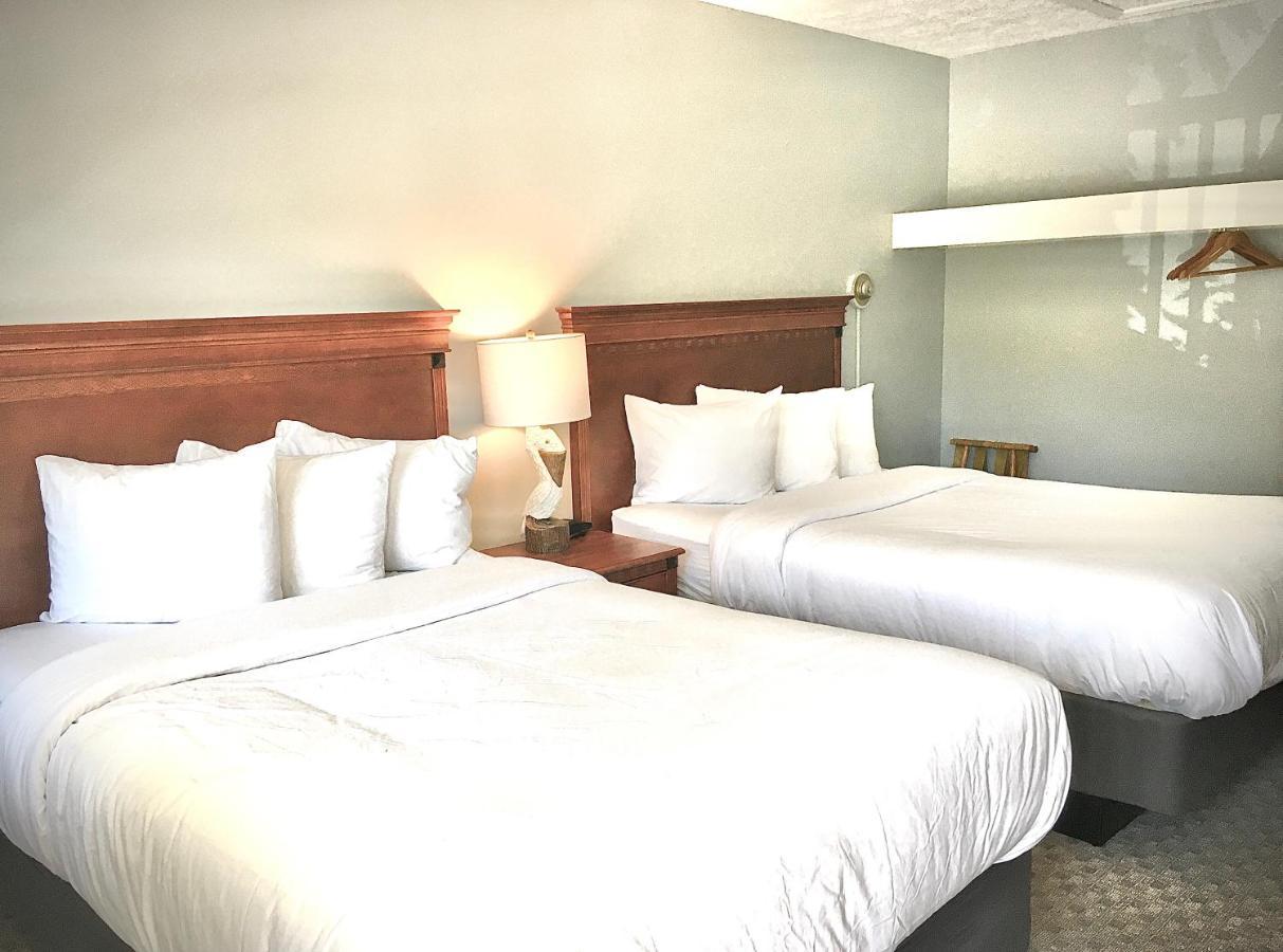 Empire Lakeshore Inn Екстер'єр фото