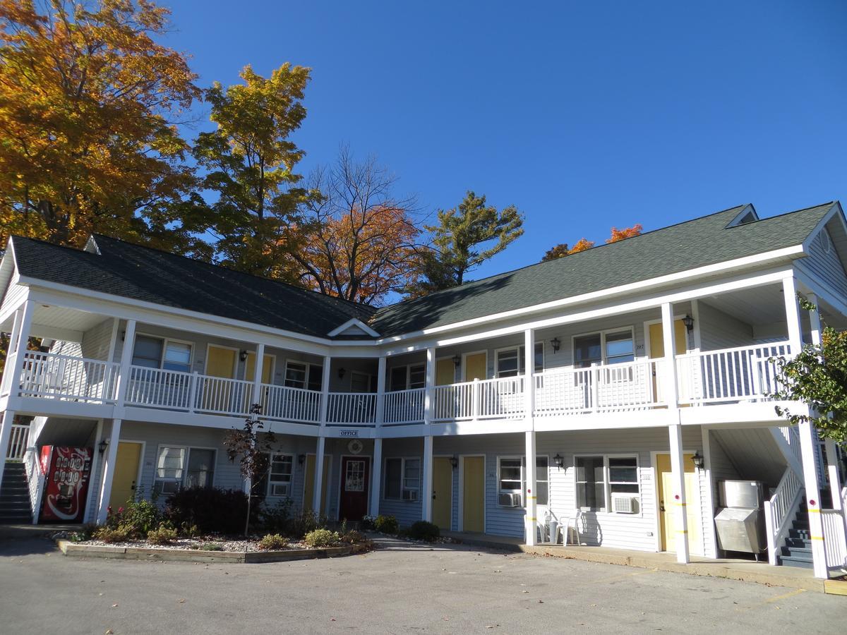 Empire Lakeshore Inn Екстер'єр фото